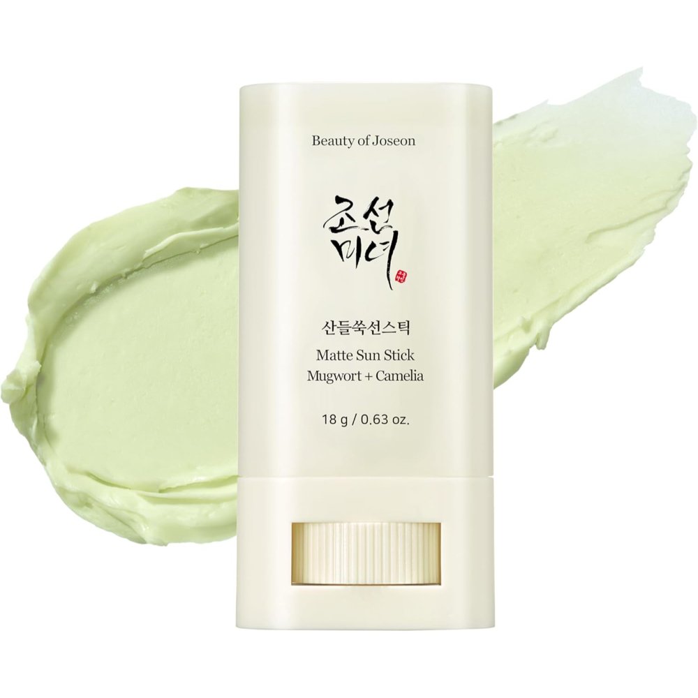 Beauty of Joseon Matte Sun Stick Mugwort + Camelia SPF50+ PA++++ 18 gr protector solar facial en barra con artemisia y Extracto de té verde